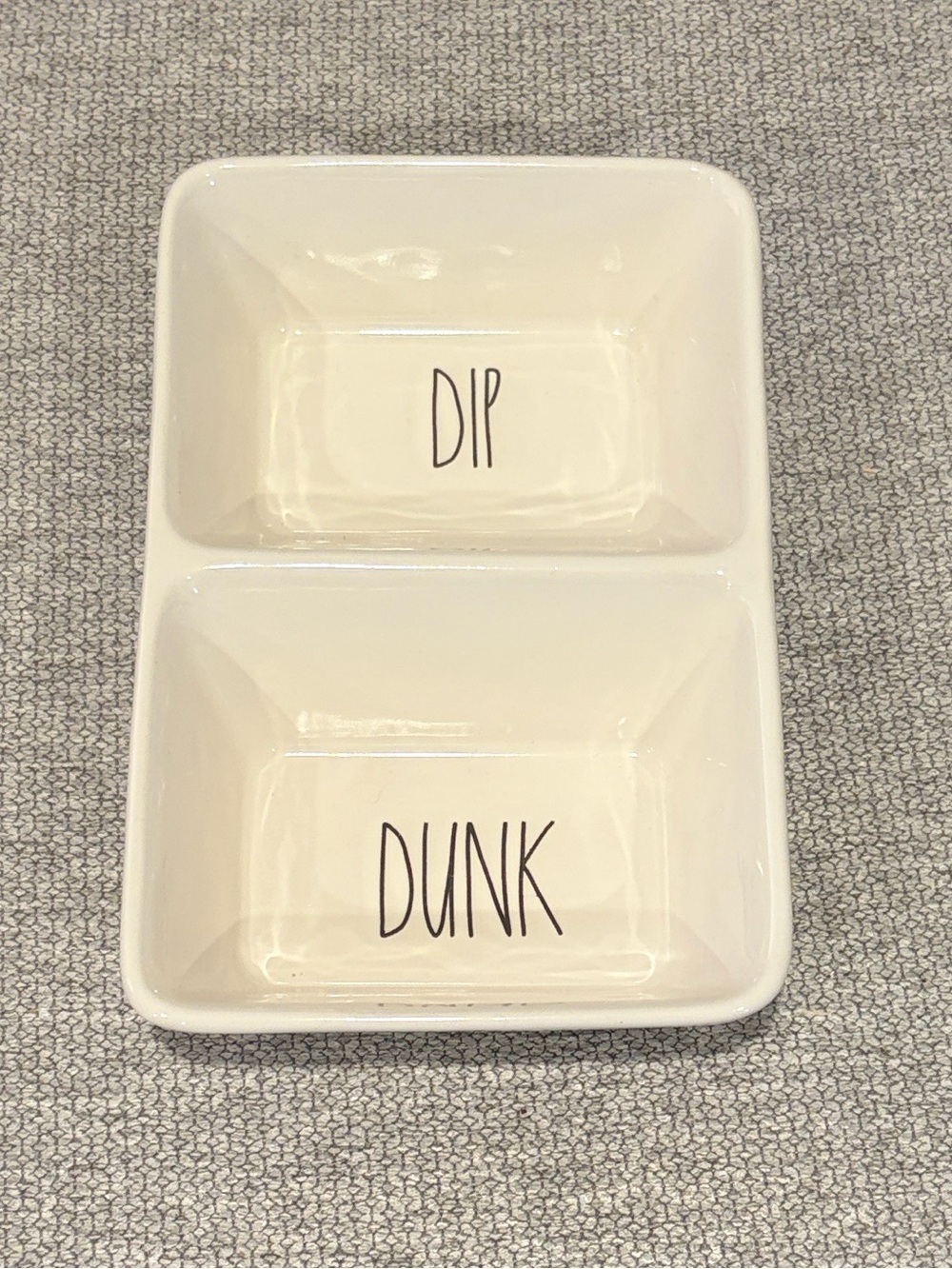 Rae Dunn DIP & DUNK Divided
Serving Dish - NWOT!!   home kitchen dining bowl